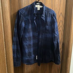 L.O.G.G. H&M black & navy blue stripe plaid lightweight flannel. Size Medium